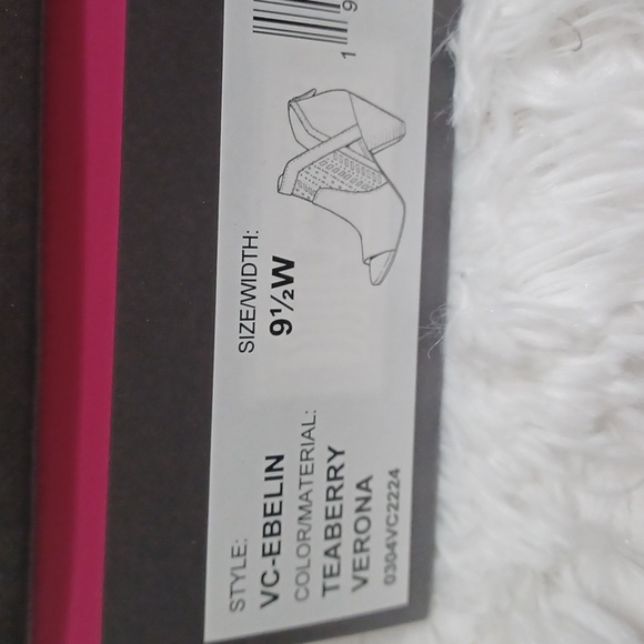 Vince Camuto Ebelin Open Toe Suede Boot Teaberry Verona NWT - Picture 8 of 8